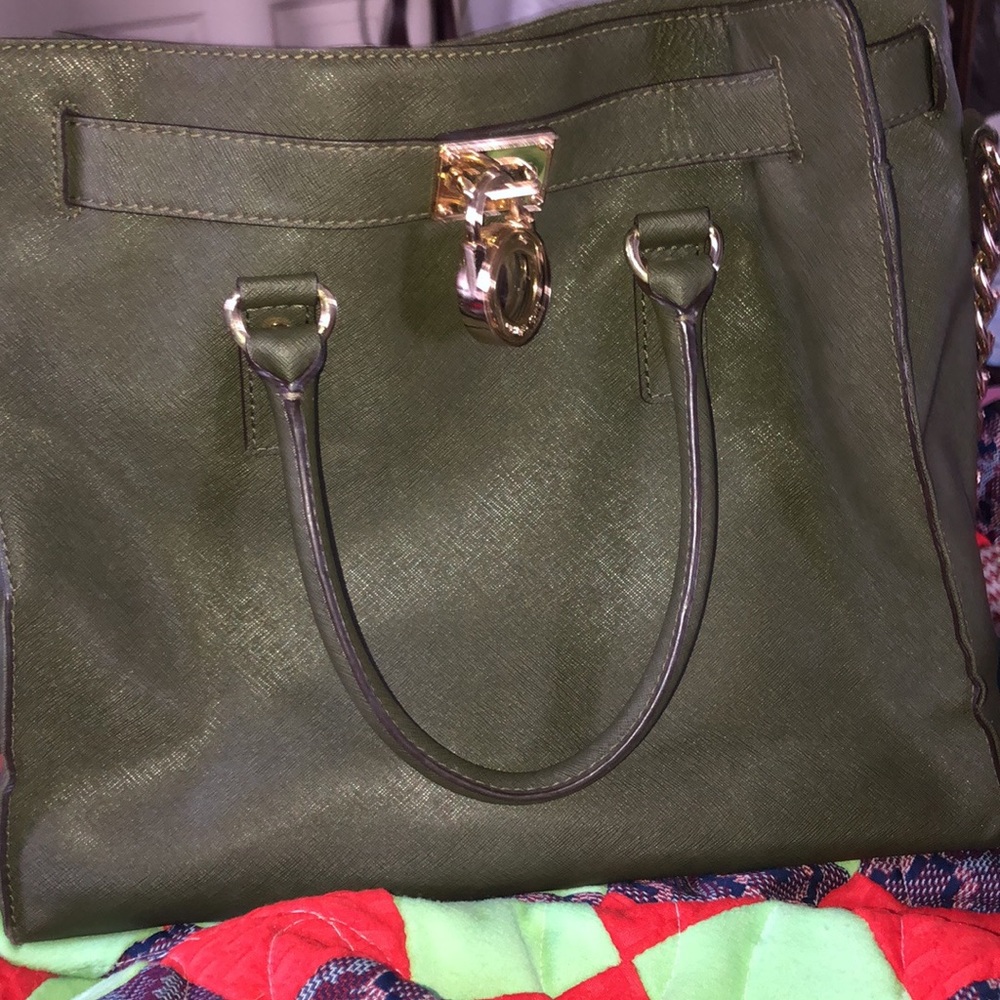 Mk purse just like new perfect